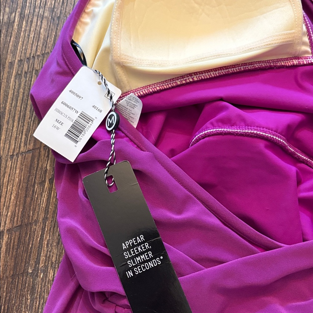Magicsuit by Miraclesuit Bianca Romper Swimsuit Hibiscus Fuschia Size 16W NWT - Picture 7 of 12